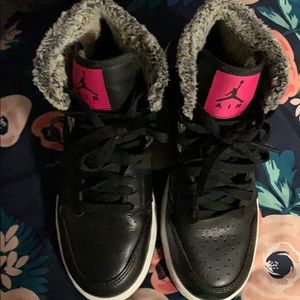 Air Jordan size 4 in a half